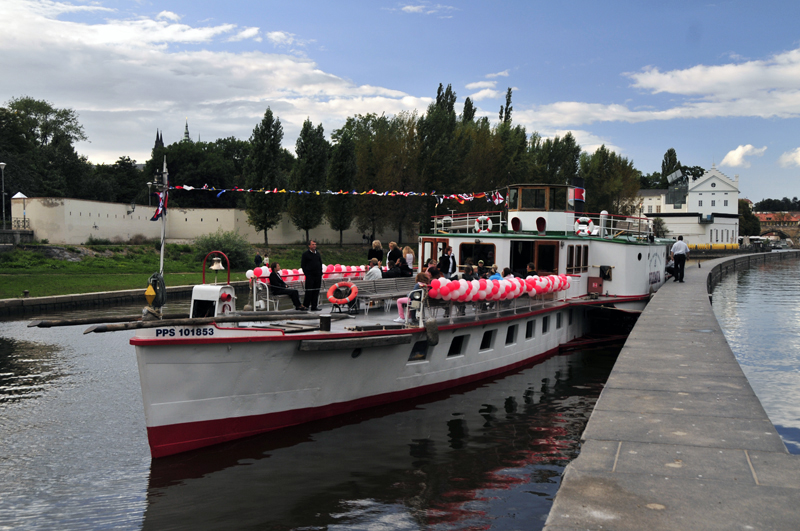 Круизы по реке Влтава в Праге