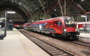 Thumbnail for Prague railway station to be re-named after the 'British Schindler'